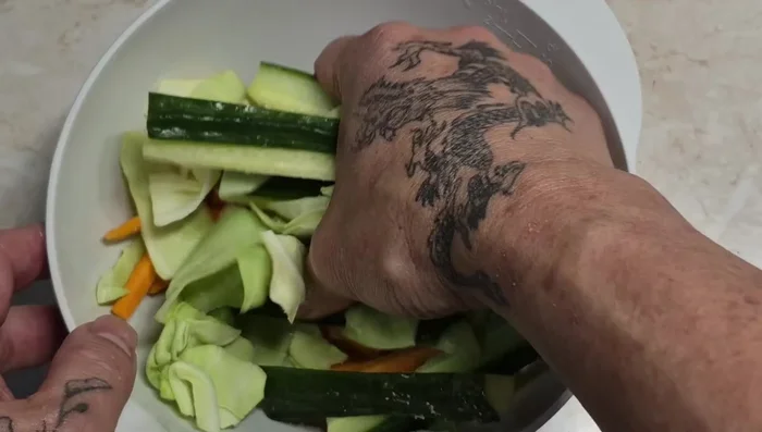 Add 1 teaspoon of salt to the vegetables and let it rest for 15 minutes.