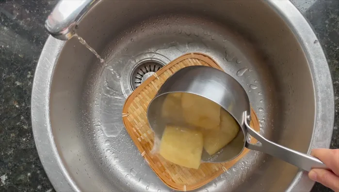 Dry the agisan and leave it to cool.