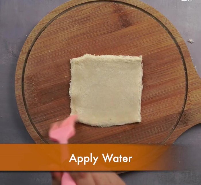 Prepare the batter: In a bowl, whisk together flour, cornstarch, sugar, baking powder, and salt.