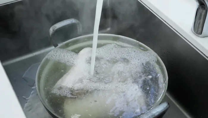 Blanch the pork: Cover the pork (both belly and neck) with cold water and bring to a boil for 20 minutes. Remove, rinse under cold water to remove scum.