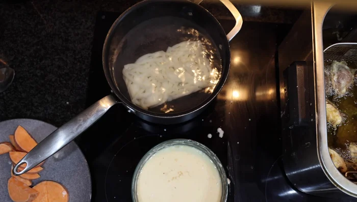 Cook the udon noodles: Bring a pot of water to a boil. Add frozen udon noodles and stir gently until cooked (about 3-4 minutes).