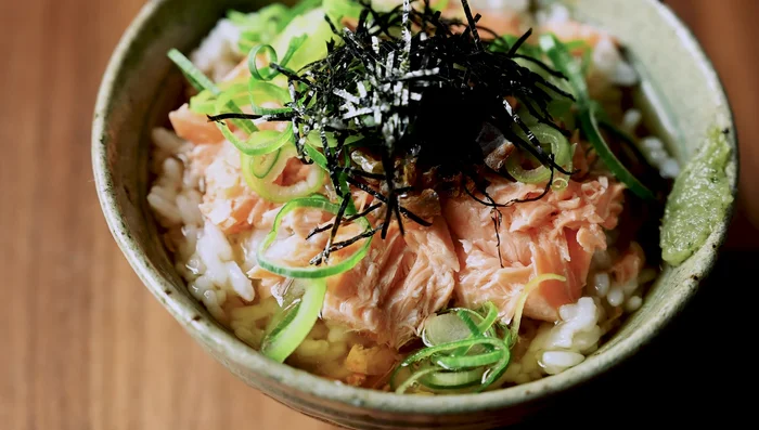 Enjoy immediately while the rice is still textured and the tea is hot.