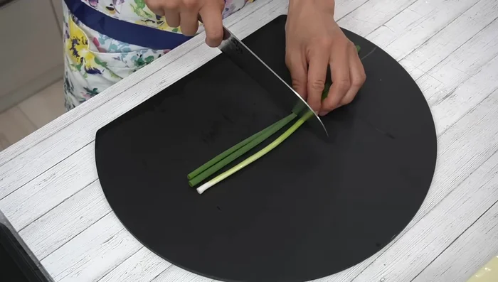 Chop green onions finely. (Optional)