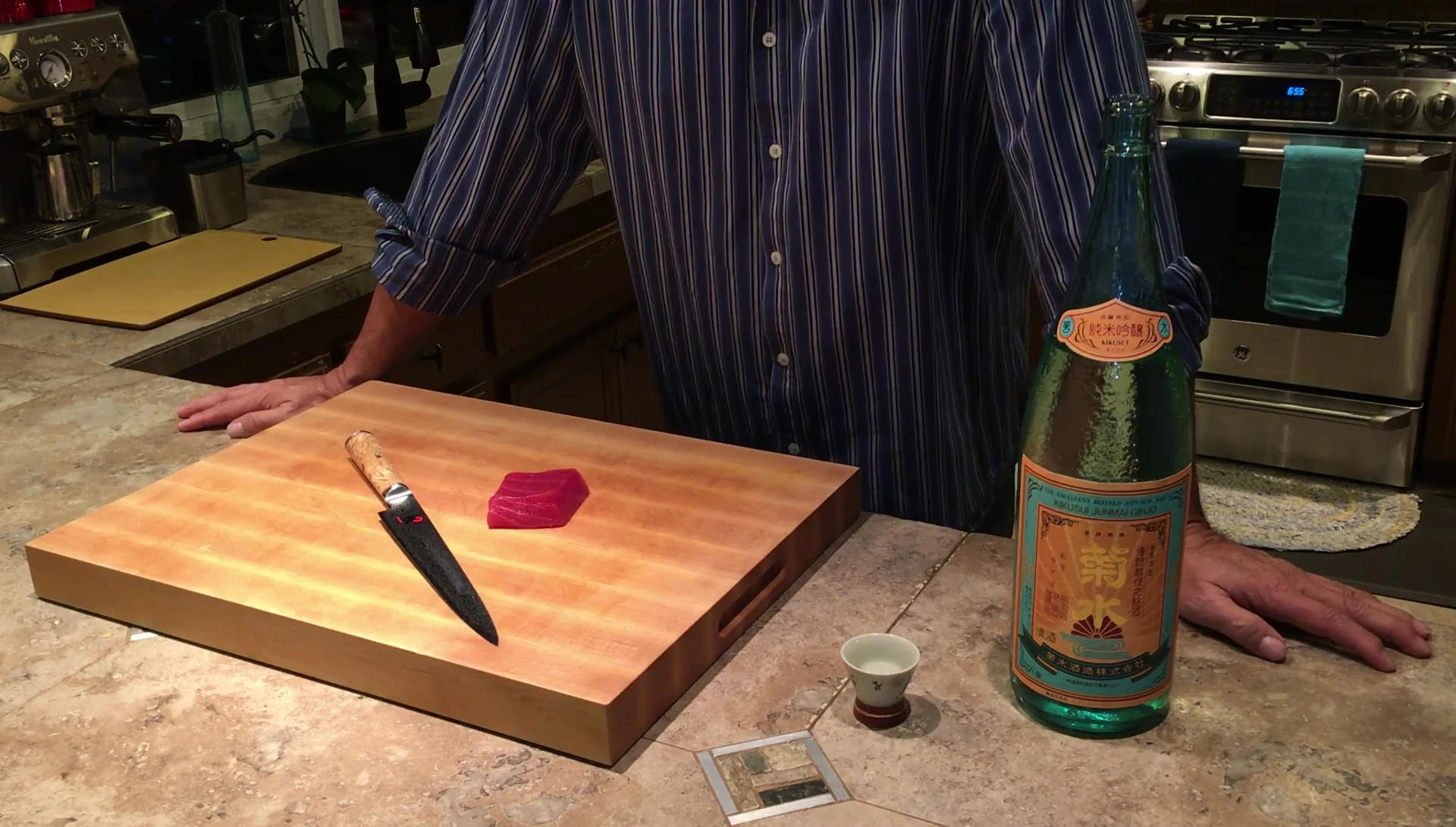 Pouring Kikkasui sake